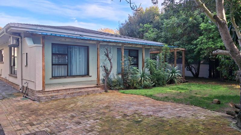To Let 3 Bedroom Property for Rent in Table View Western Cape